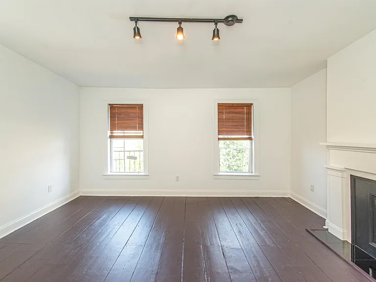 146 Sussex St #3 — Photo 6