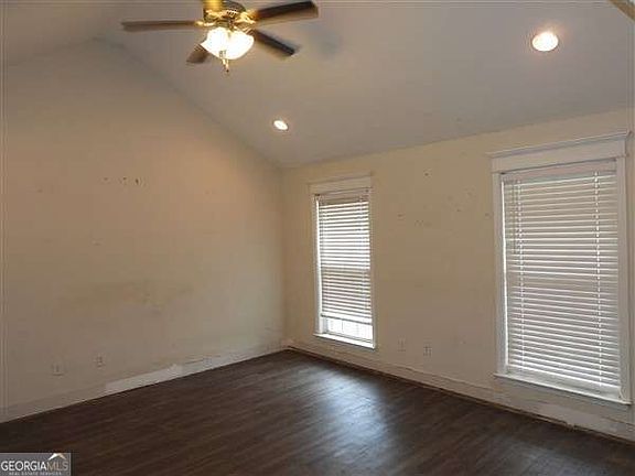 3rd image of 263 Virginia Ln NE