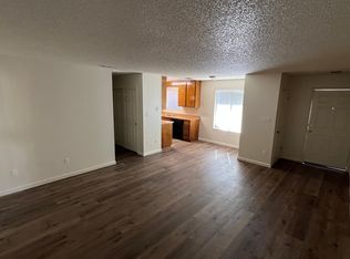 3305 Windmill Dr #D, Modesto, CA 95356