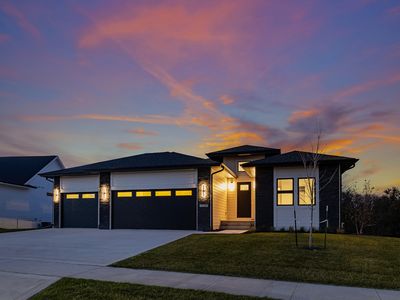 16405 Ironwood Ln, Urbandale, IA, 50323