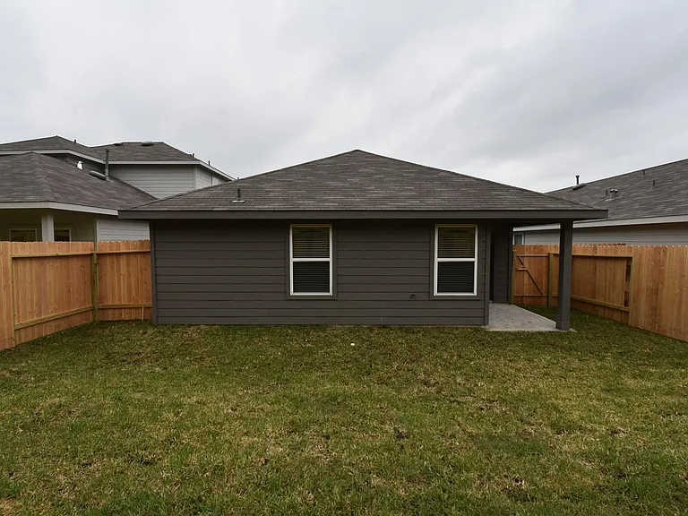 12218 Deep Stream Ln — Photo 6