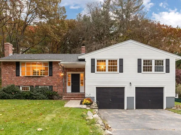 4 Laredo Dr, Chelmsford, MA 01824