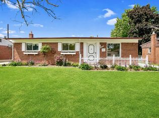 35046 Nancy St, Westland, MI 48186