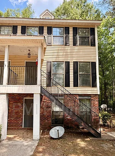 33 Chestnut Ferry Rd Photo 1