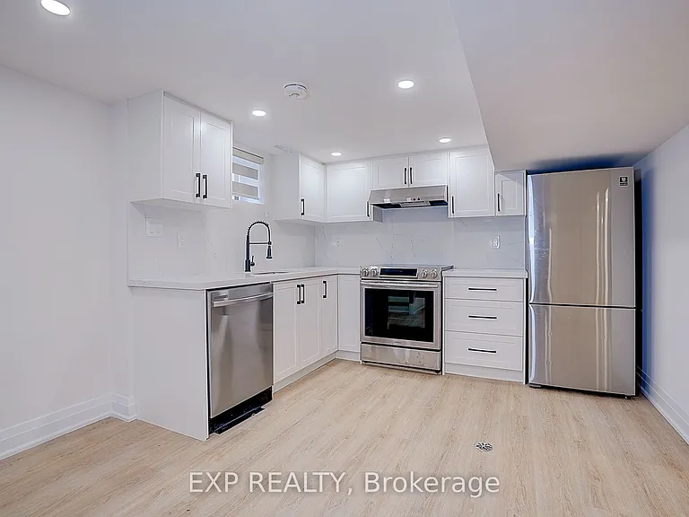 36 Vauxhall Dr #BASEMENT — Photo 5