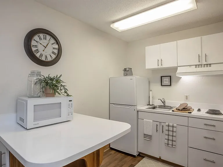 Vivo Living Forest Hills — Photo 18