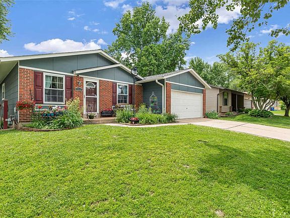 3rd image of 2932 Dividend Park Dr