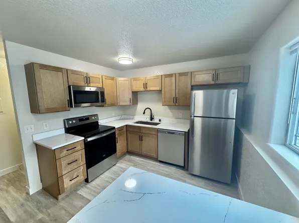 3461 W Sakai St, Wasilla, AK 99654