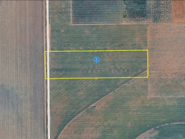 E Woodrow Rd, Slaton, TX 79364