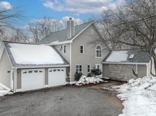 8 Pebble Lane, New Milford, CT 06776