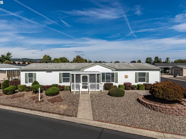 51419 SE 6th St #91, Scappoose, OR 97056