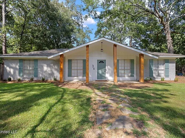 36 Pebble Hill Dr, Brandon, MS 39042