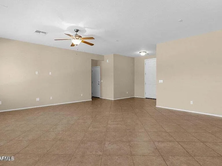 5542 W Kowalsky Ln — Photo 9