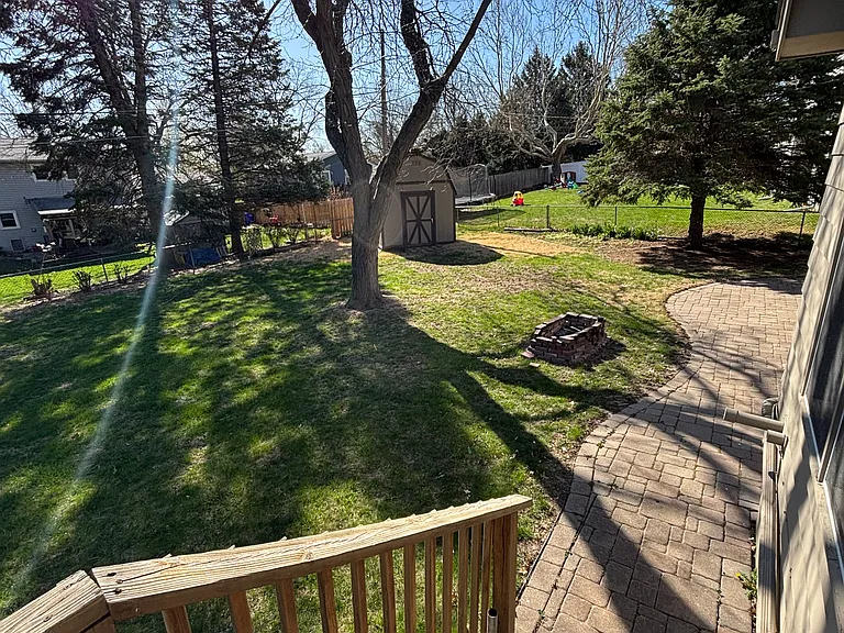 1115 Surrey Rd — Photo 32