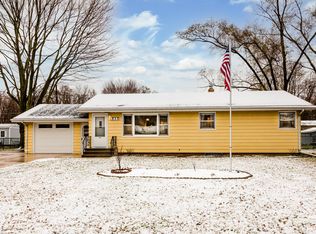 537 Ansley Dr, Saint Joseph, MI 49085