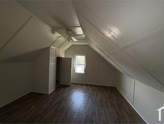 4th image of 3309 Elyria Ave #2