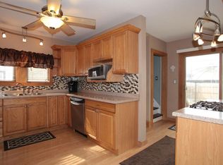 3749 S Rutland Ave, St Francis, WI 53235