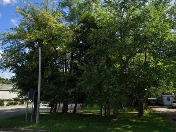 427 S Fair Ave, Benton Harbor, MI 49022