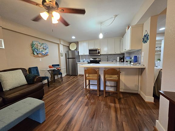 3rd image of 2202 71st St