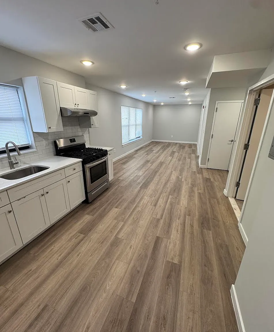 1 bed, $1,718 — Photo 1
