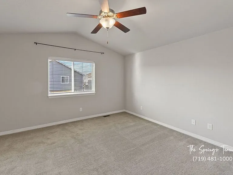 10898 Rowley Dr — Photo 20