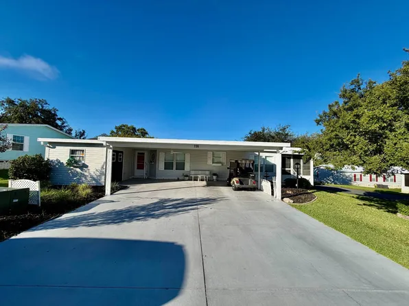736 Sutton St, Lady Lake, FL 32159