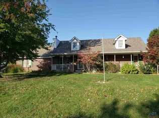 1715 S Center St, Clinton, MO 64735