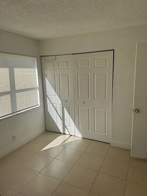 1st image of 5510 Lakewood Cir N