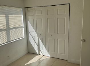 5510 Lakewood Cir N, Pompano Beach, FL 33063