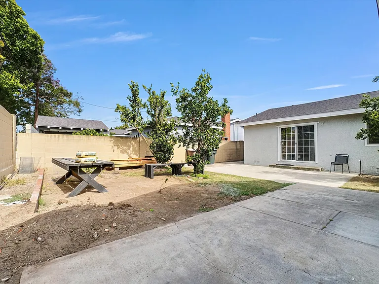 8801 Mays Ave — Photo 18
