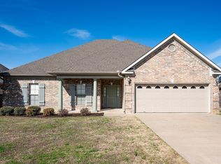 1320 E Cadron Gap Rd, Conway, AR 72032