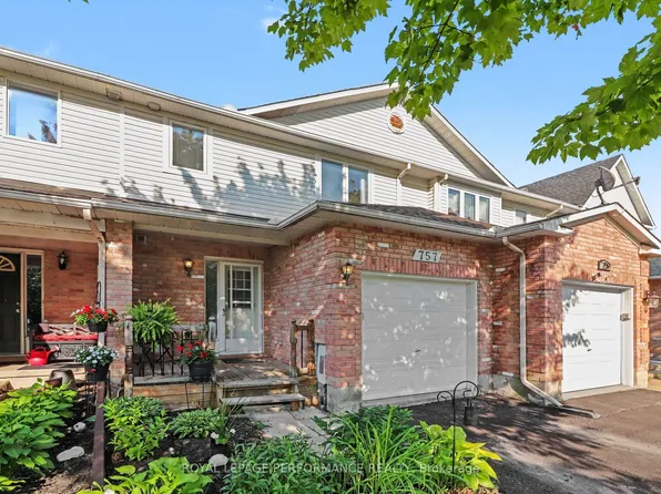 757 Nesting Way, Ottawa, ON K4A 3X6