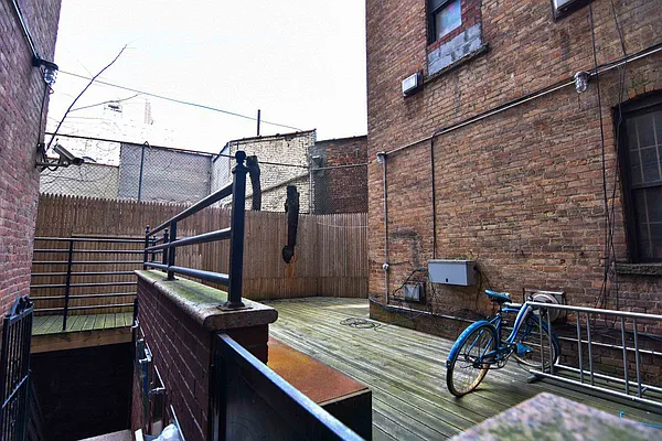 Rented by Bohemia Realty Group | media 19