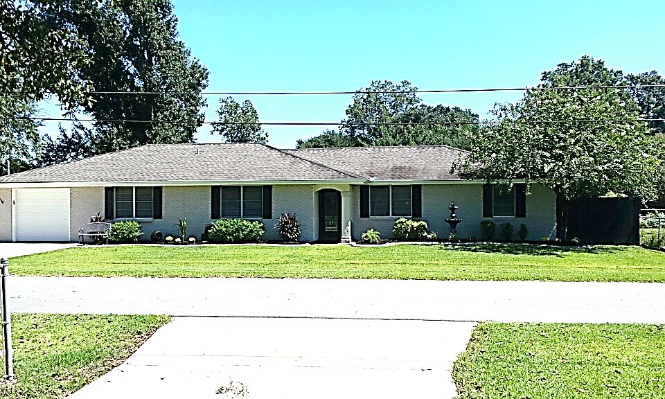 1st image of 168 Parker Ln