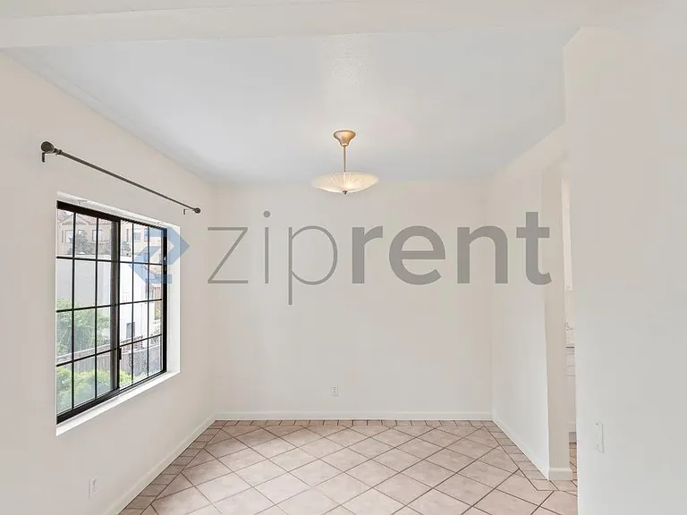 728 E 24th St #728 — Photo 11