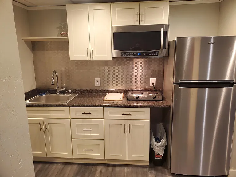 131 Court St #1L — Photo 4
