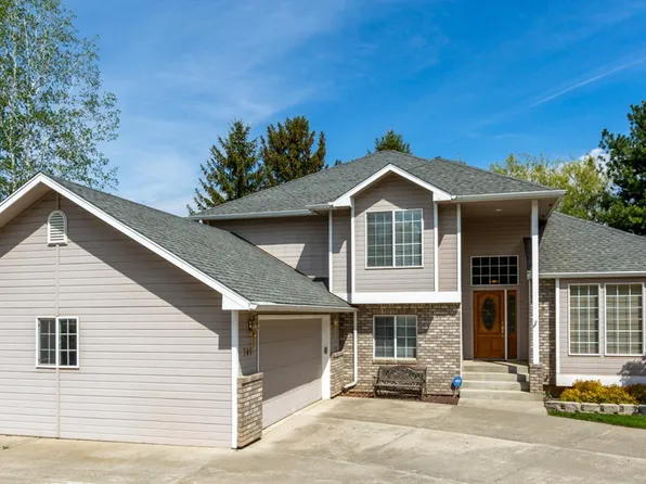 740 SE Meadow Vale Dr, Pullman, WA 99163
