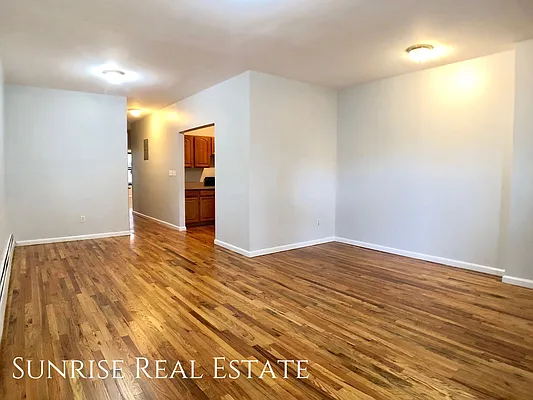 Rented by Sunrise Real Estate | media 71