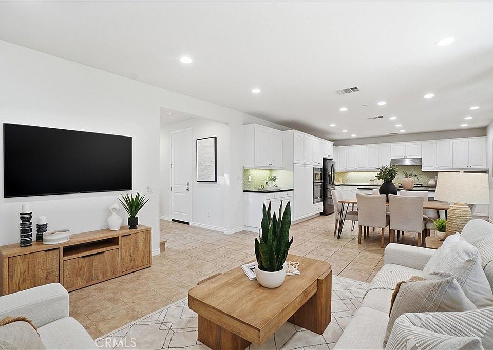 1st image of 14799 Apricot Ln