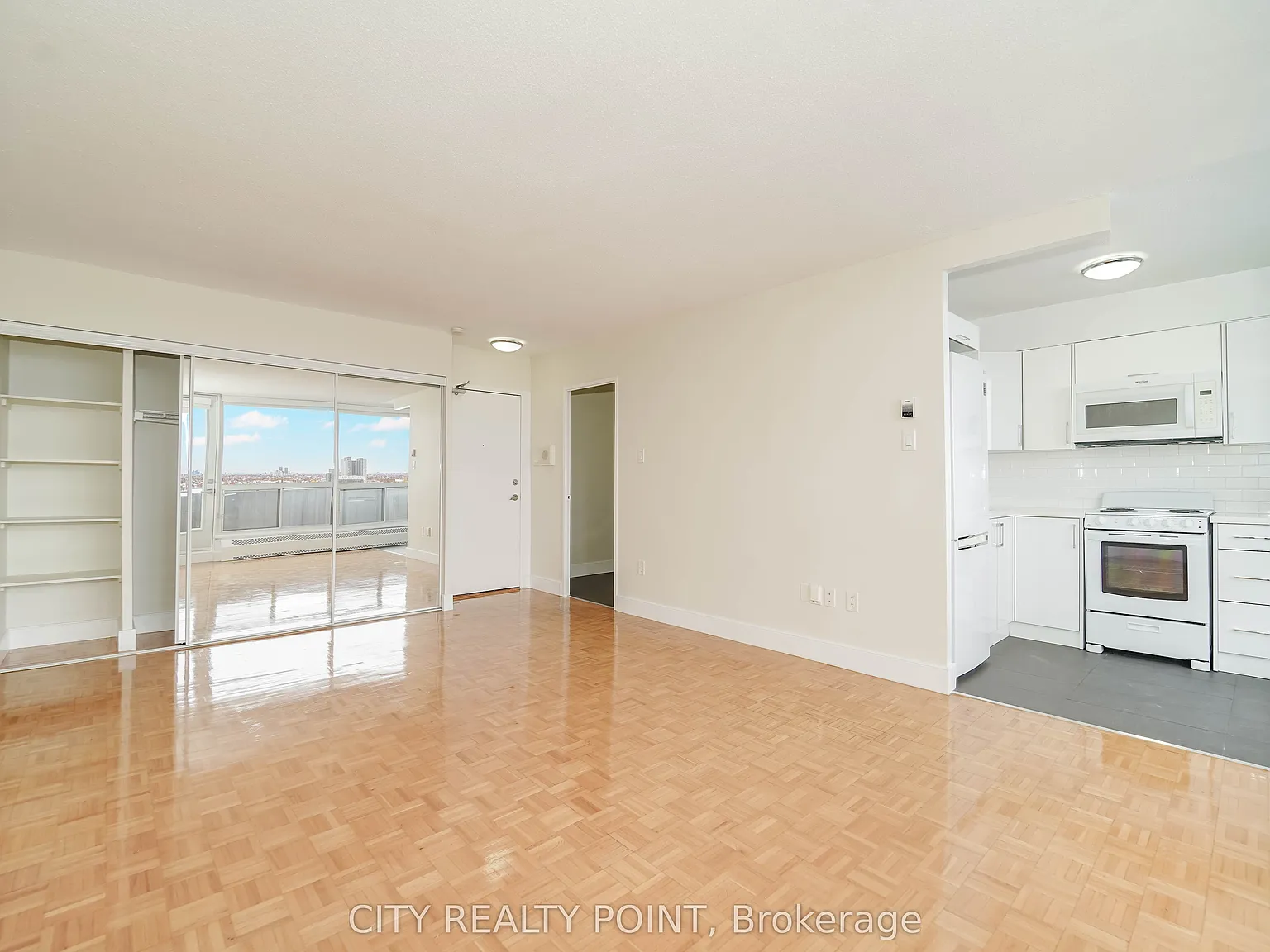 Studio, $2,095 — Photo 3