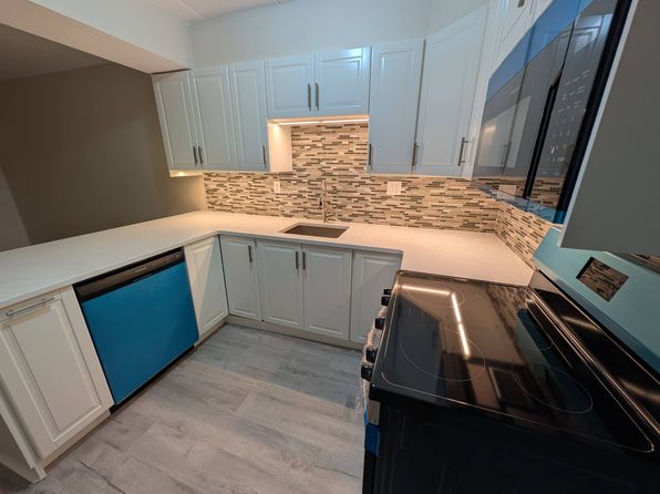 15 Sunbury Ct