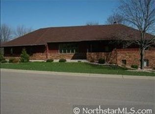 15401 Red Oaks Rd SE, Prior Lake, MN 55372