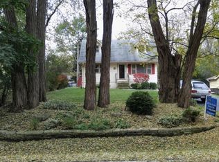 6311 Silver Lake Trl, Cary, IL 60013