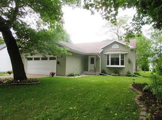1809 9th St, Menomonie, WI 54751