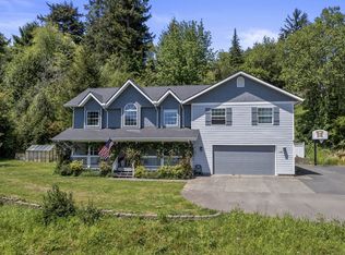 1384 Montana Ave, Coos Bay, OR 97420