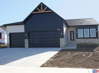 11620 N 145th St, Waverly, NE 68462