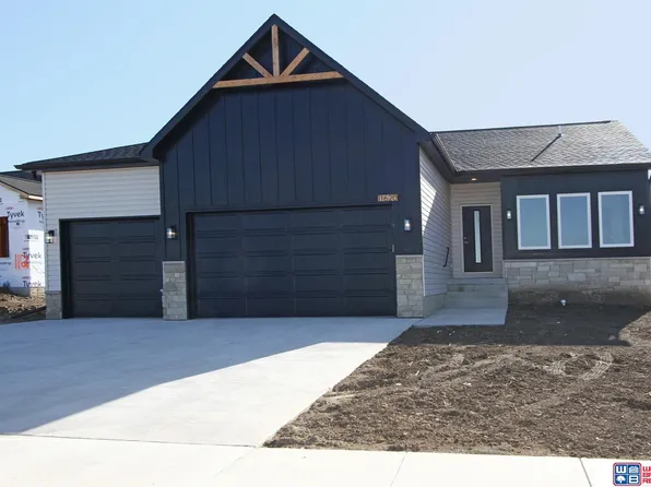 11620 N 145th St, Waverly, NE 68462