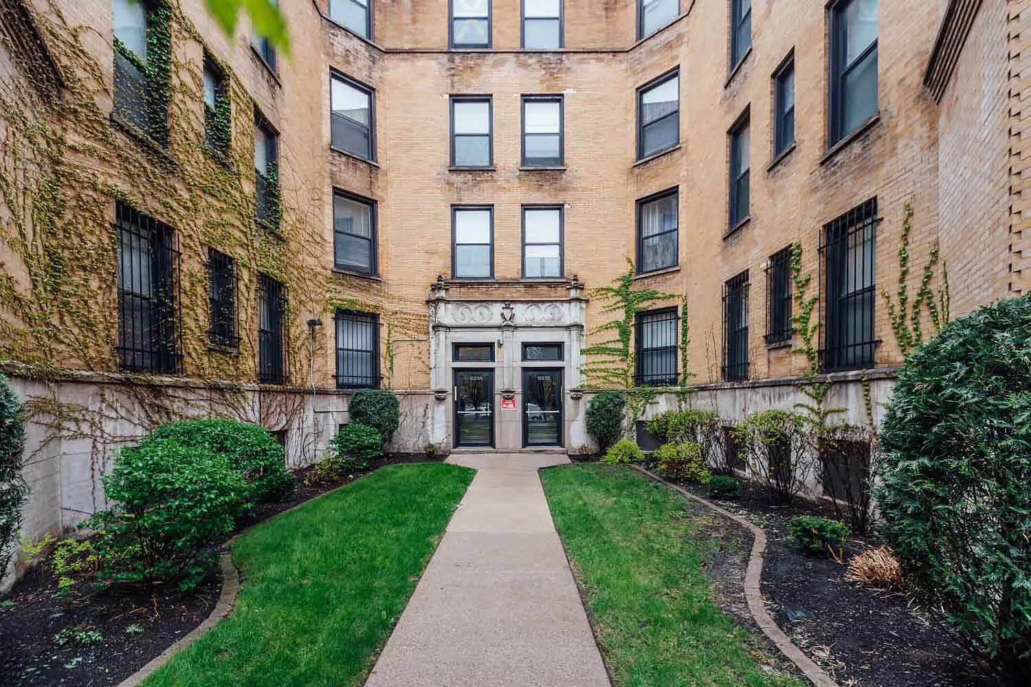 6210-16 S. Dorchester Ave. — Photo 4