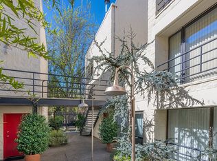 1947 NW Hoyt St, Portland, OR 97209