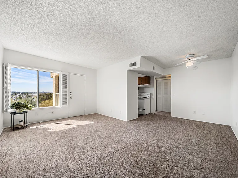Valley View Apartments — Photo 20